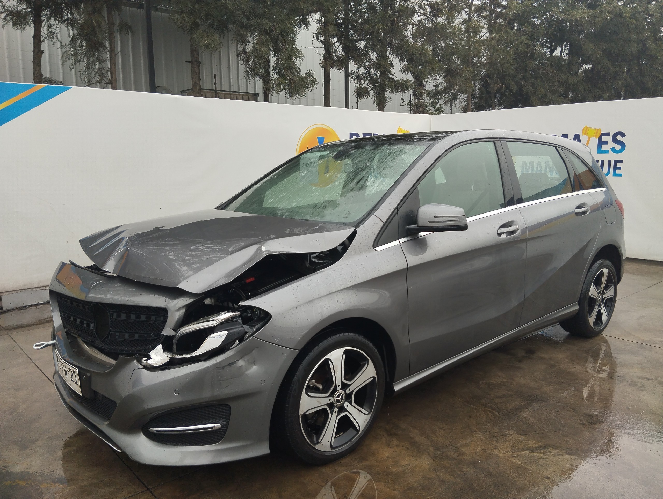 MERCEDES BENZ B200 HB