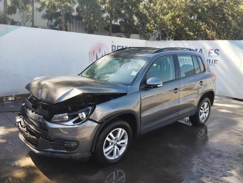 VOLKSWAGEN  TIGUAN TREND 4X4 2.0 AUT