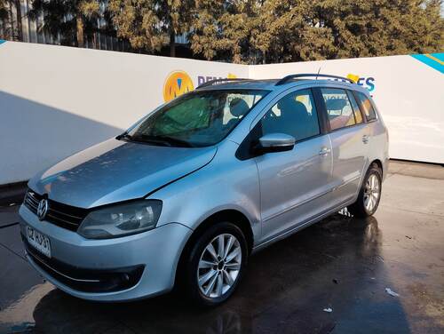 VOLKSWAGEN  SURAN HIGHLINE